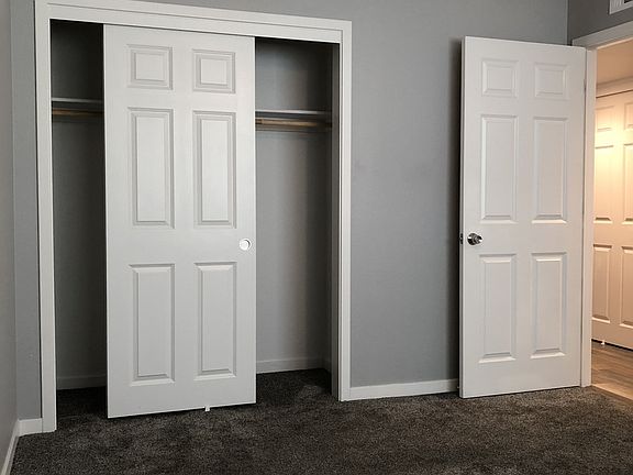 5th image of 1011 W 4th St #87e11fcf1