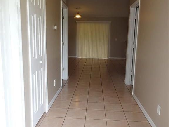 5th image of 4798 Golfview Blvd #0