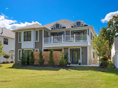 563 Mill St, Fontana, WI, 53125