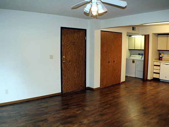 2nd image of 457-479 S Scott Blvd #457