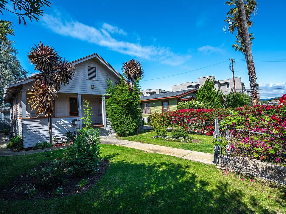 Front yard completely fenced