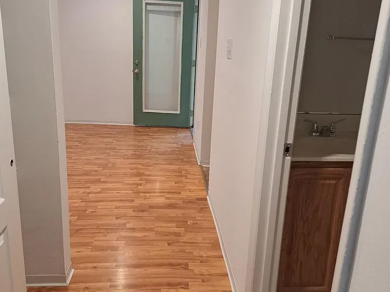 Bent Oak Apartments — Photo 15