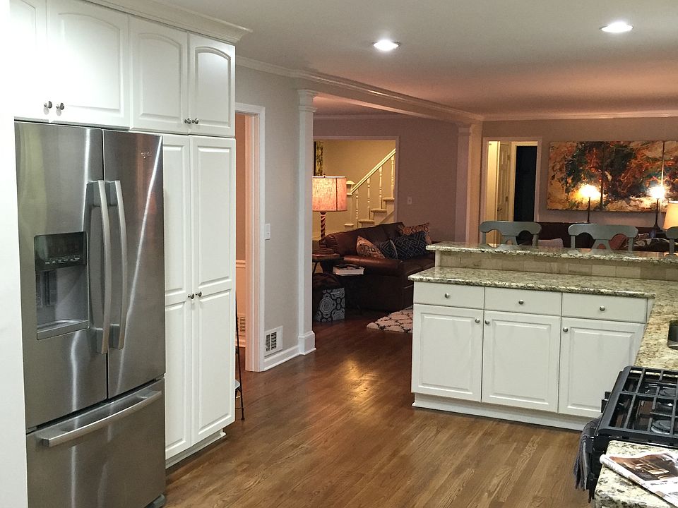 1st image of 335 Cove Island Way NE