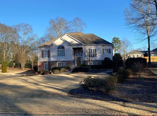 58 Azalea Dr, Hartwell, GA 30643
