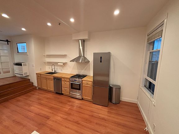 2nd image of 2008 Green St #2006