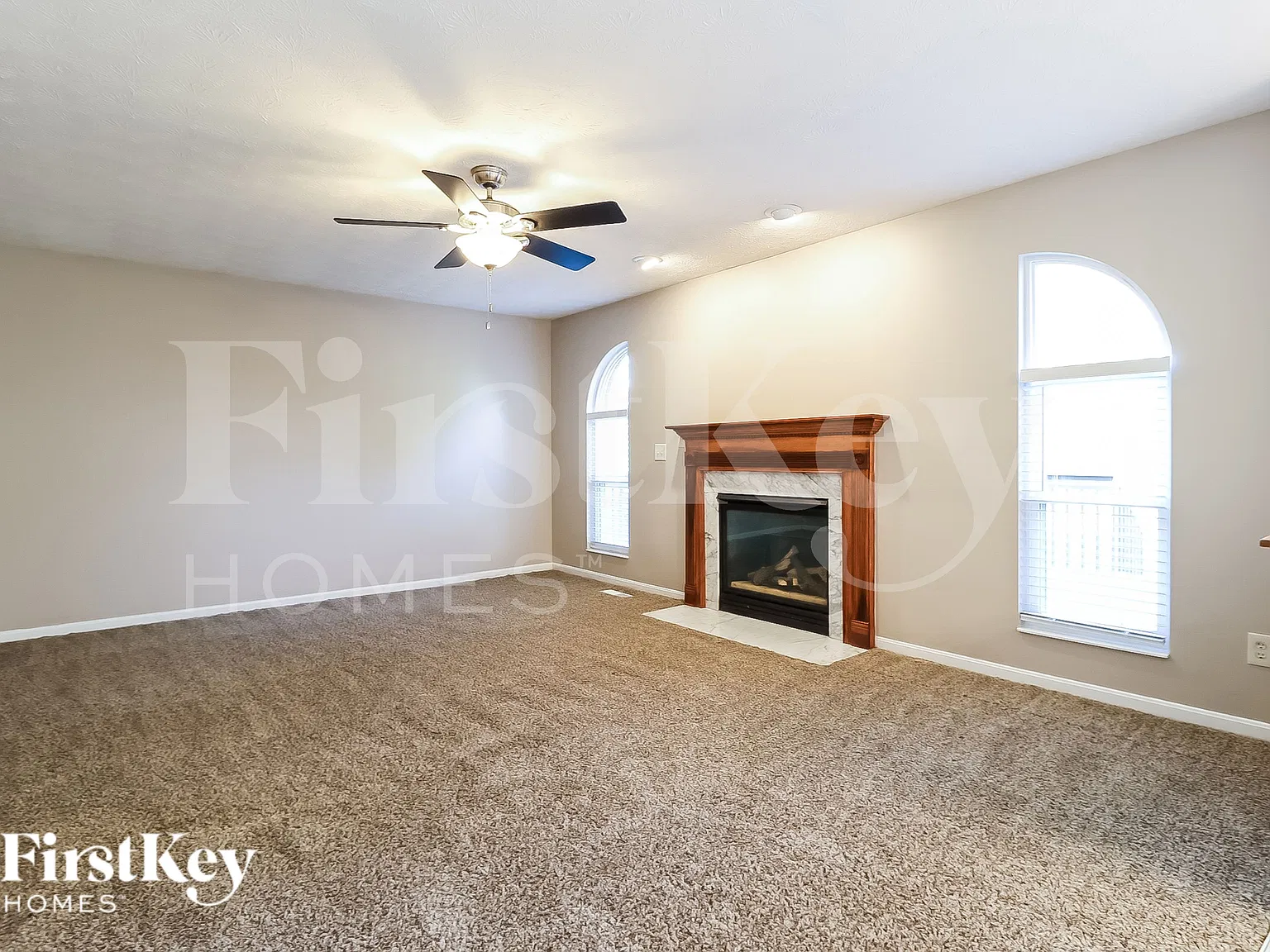 4 bed, 3.5 bath, 2042 sqft, $3,080 — Photo 2