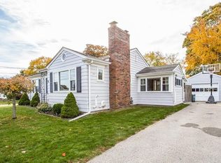 76 Lawrence St, Swansea, MA 02777