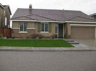 9010 Seal Beach Dr, Hesperia, CA 92344