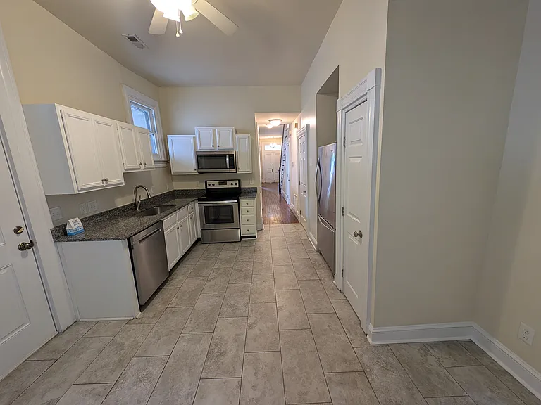 2115 E Marshall St #A — Photo 8