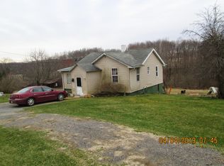 2188 Center Church Rd, Ellwood City, PA 16117