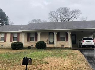 2708 Brentwood Dr, Corinth, MS 38834