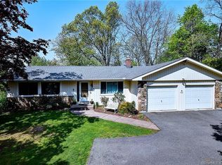 46 Kent Dr, Manchester, CT 06042