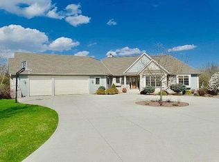 W150S8162 Harvest Ct, Muskego, WI 53150