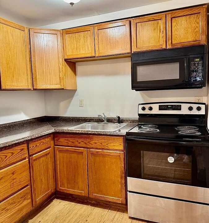 1st image of 131 Kinsey Ave #9