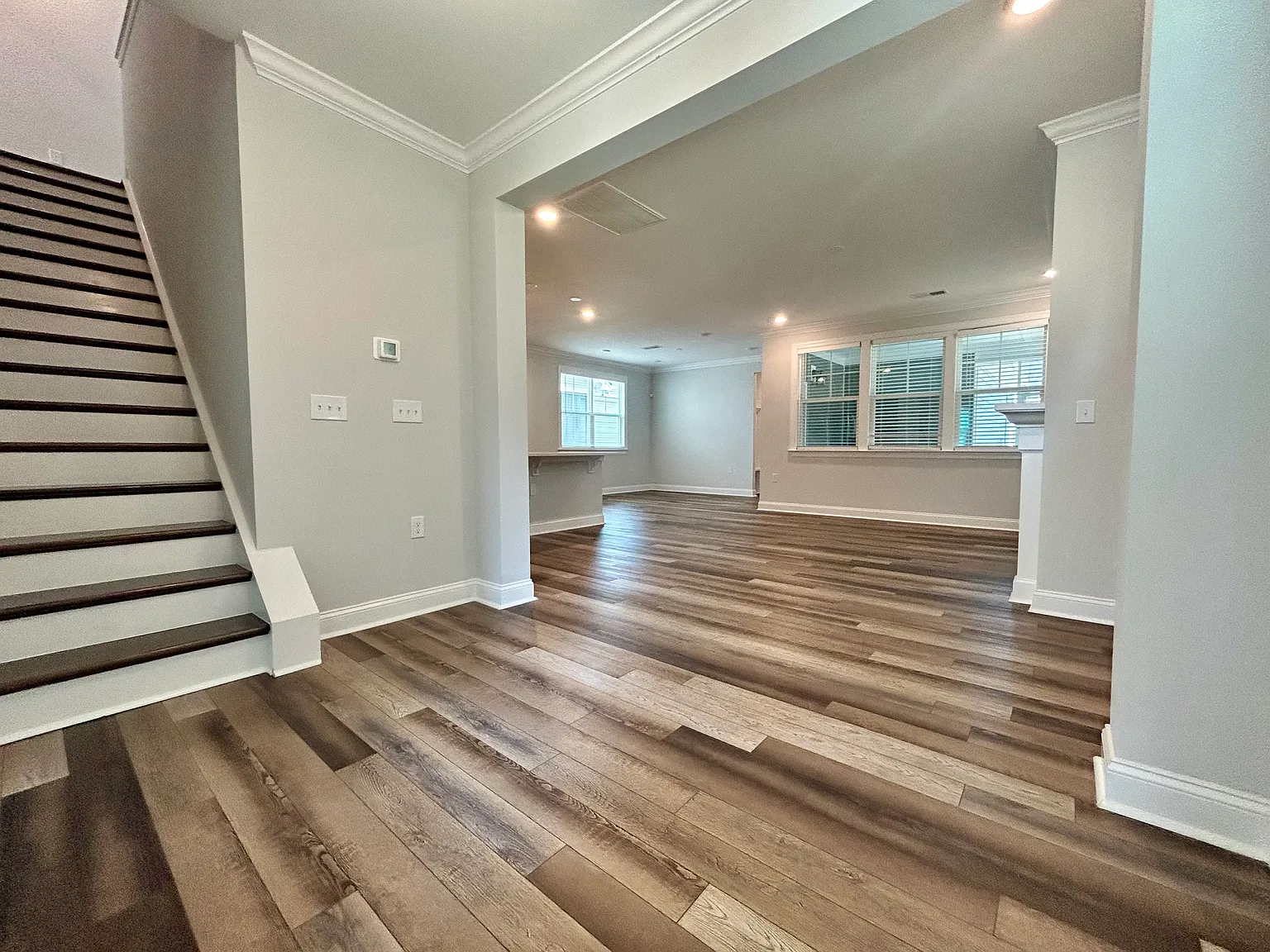 4 bed, 2146 sqft, $2,299 — Photo 4
