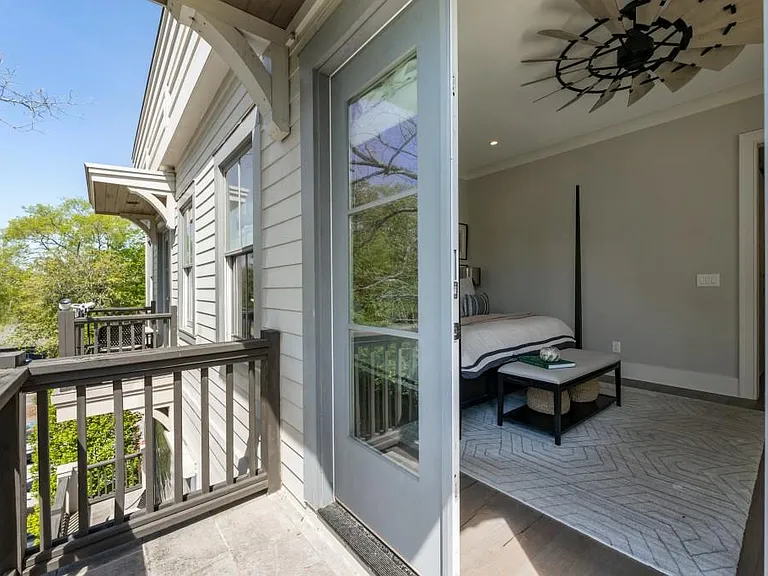 1079 Canton St — Photo 20