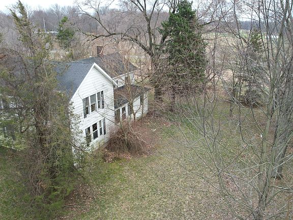 3rd image of 545 Biastock Rd