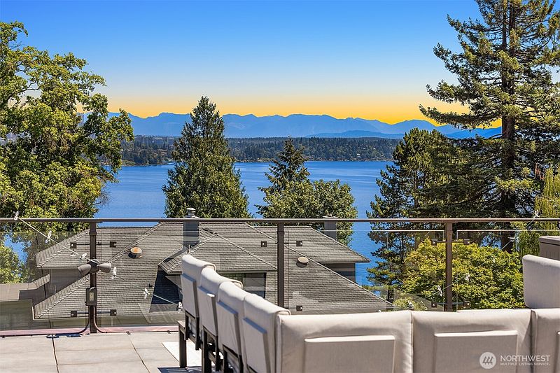 2nd image of 1810 Madrona Drive
