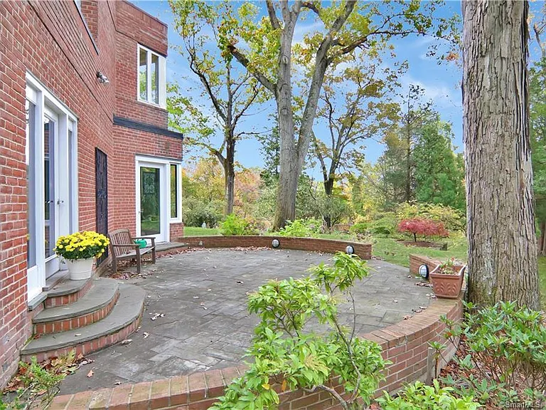 57 Drum Hill Ln — Photo 24