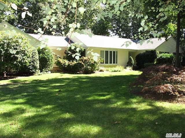 1st image of 1755 Evergreen Dr