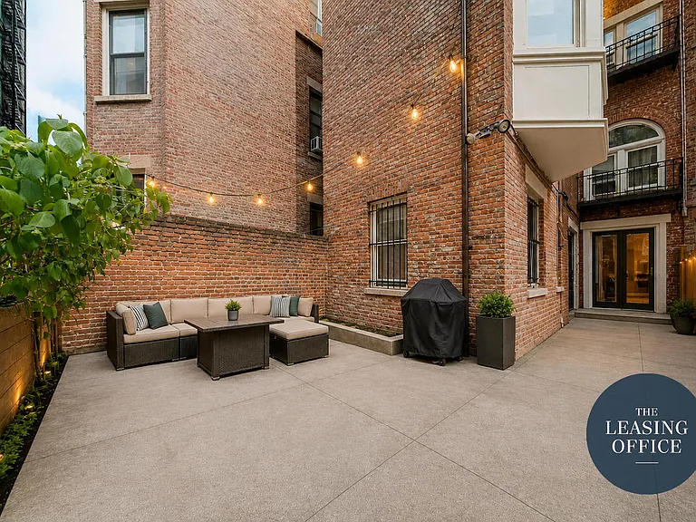 314 W 92nd St #1R — Photo 1