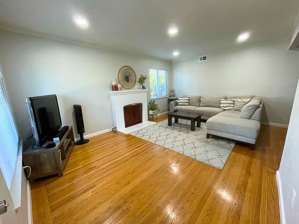 1st image of 36483 Coronado Dr