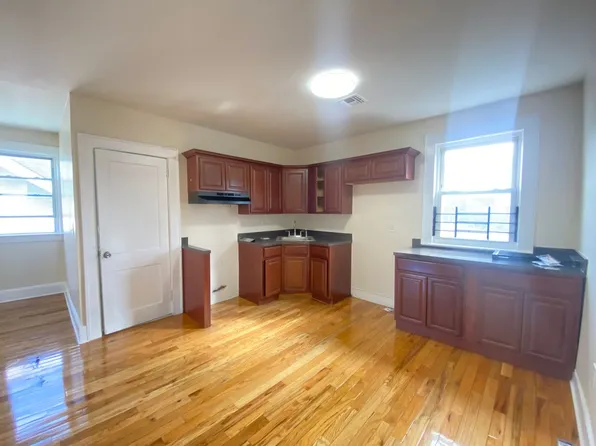 202 Weequahic Ave #3, Newark, NJ 07112