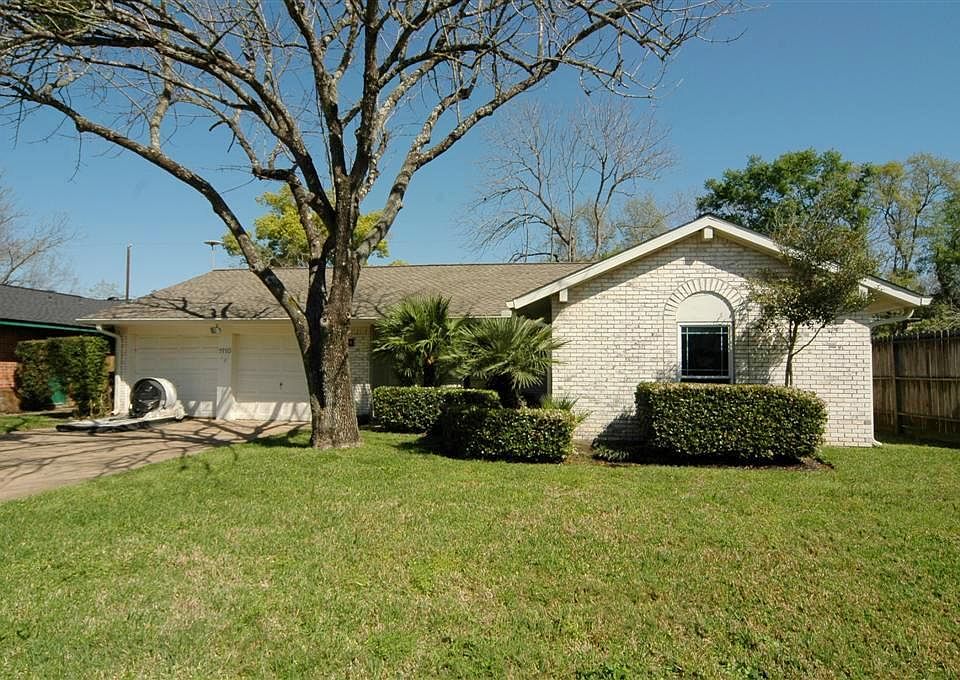 1st image of 1110 Sandpiper Dr