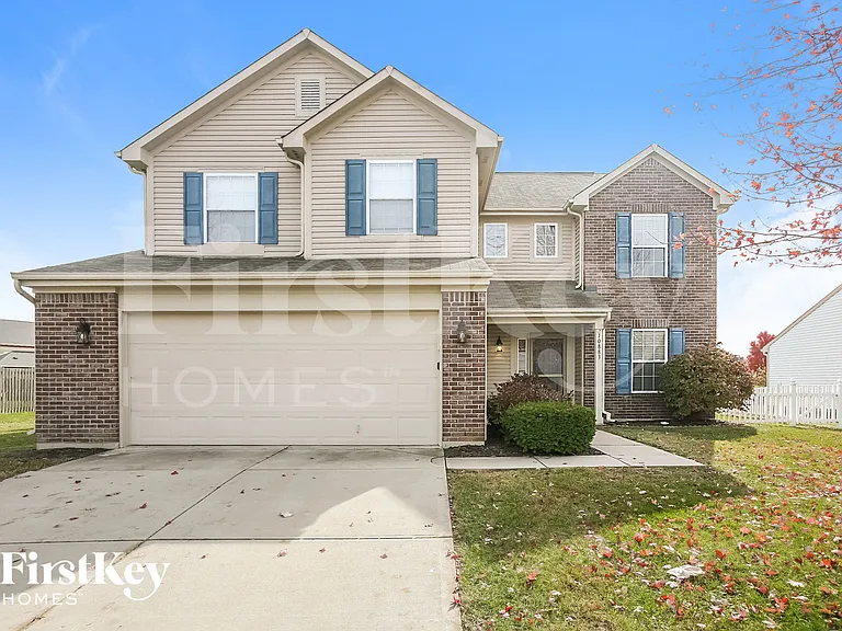 10883 Ashwood Dr — Photo 1