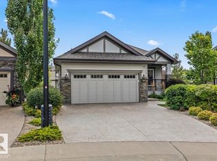 647 Cantor Lndg SW, Edmonton, AB T6W 0V6