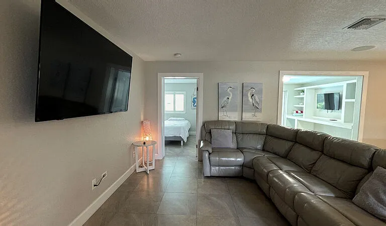 2500 11th Ave SW — Photo 13