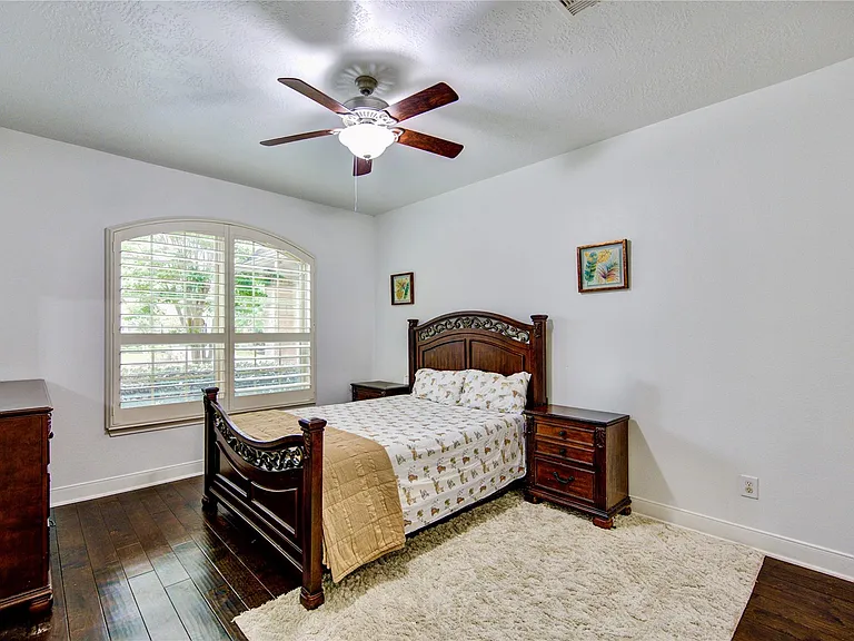 10702 Claythorne Ct — Photo 29