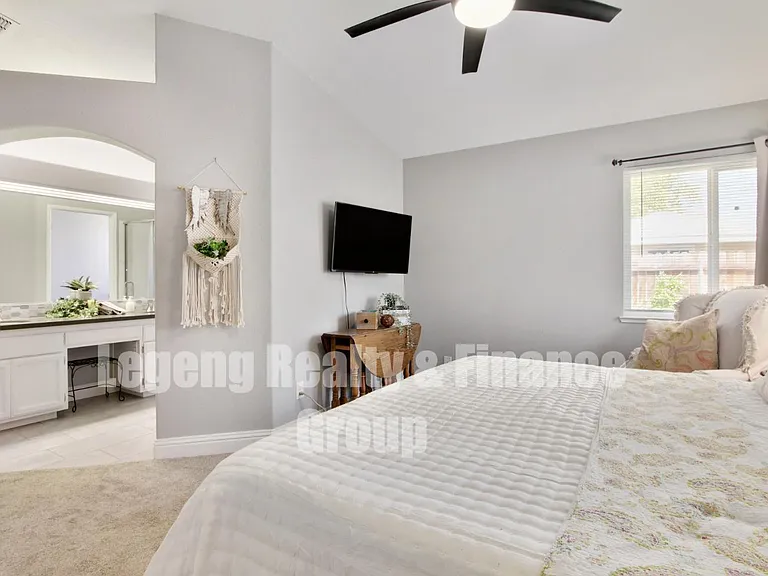 4121 Marseille Ct — Photo 25