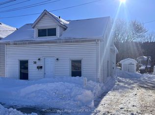 38 Stanley St, Quinte West, ON K8V 4V2