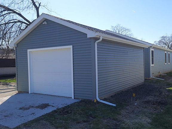 5th image of 926 Burdette St