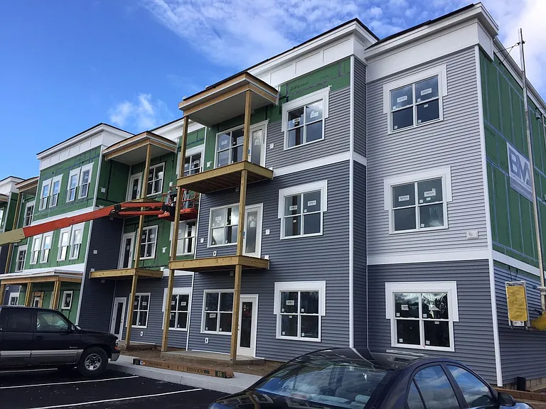 Solara Luxury Apartments — Photo 31