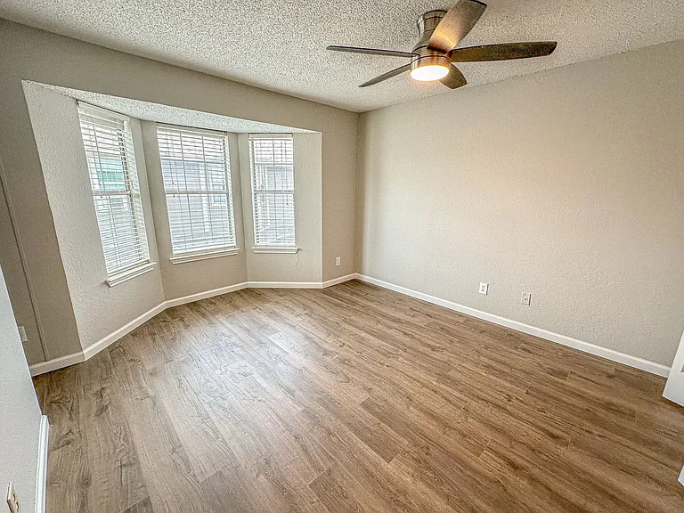 1311 Speight Ave — Photo 10