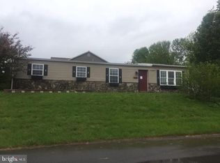 220 Donna Ln, Birdsboro, PA 19508