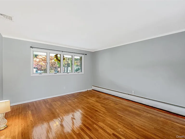 23 Princeton Dr — Photo 14