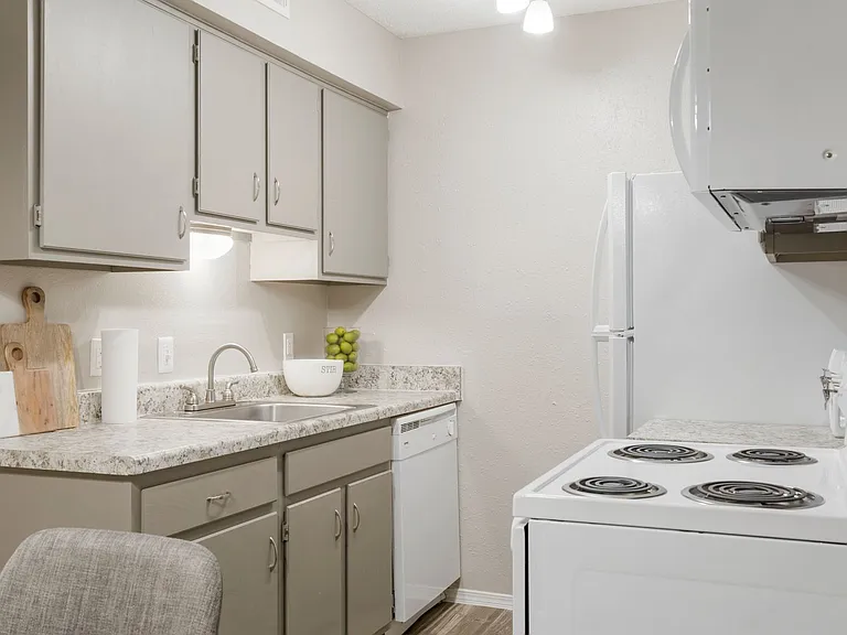 Echo Trail Apartments - Lease Today & Save $300 OFF Move-In Costs! — Photo 83