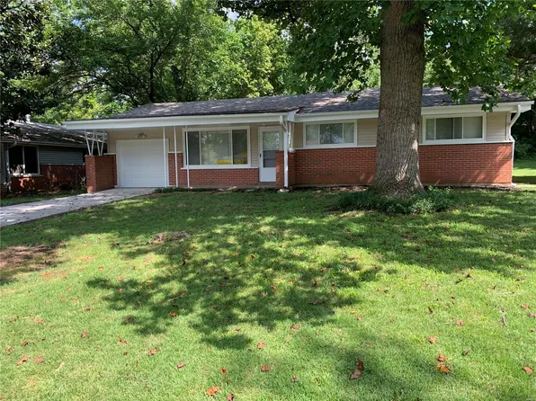 2333 Noll Dr, Saint Louis, MO 63136