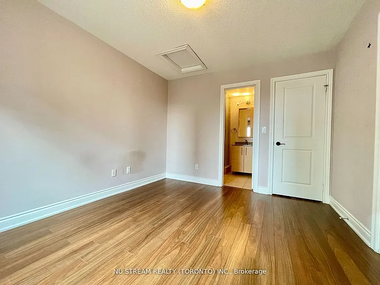 241 S Park Rd — Photo 12