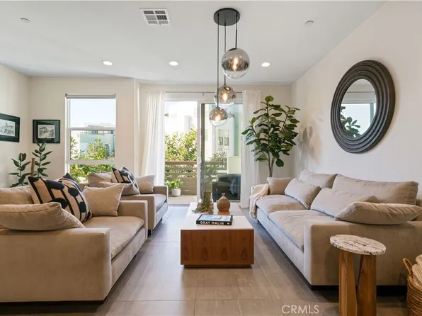 1653 Topanga, Costa Mesa, CA 92627