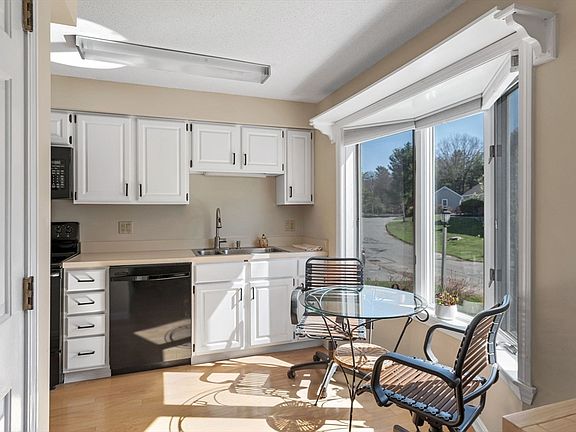 4th image of 4603 Deerfield Cir #4603