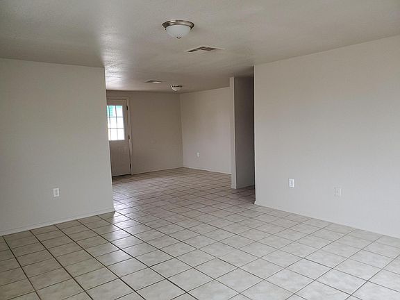 3rd image of 4100 Sunrise Ave