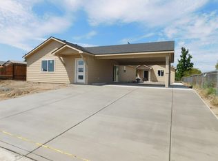 524 S Sycamore Ave, Pasco, WA 99301
