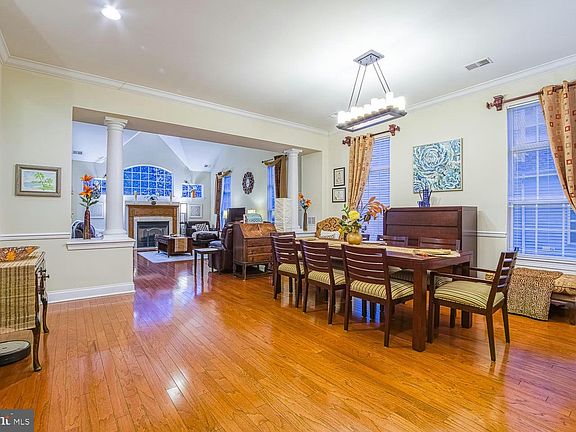 3rd image of 26 Schindler Ct