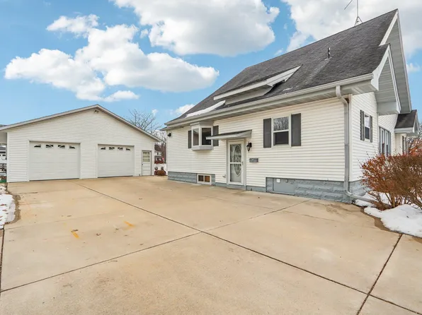 513 Polk St, Sauk City, WI 53583