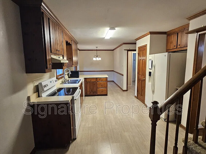 3 bed, 2.5 bath, 1863 sqft, $2,470 — Photo 4