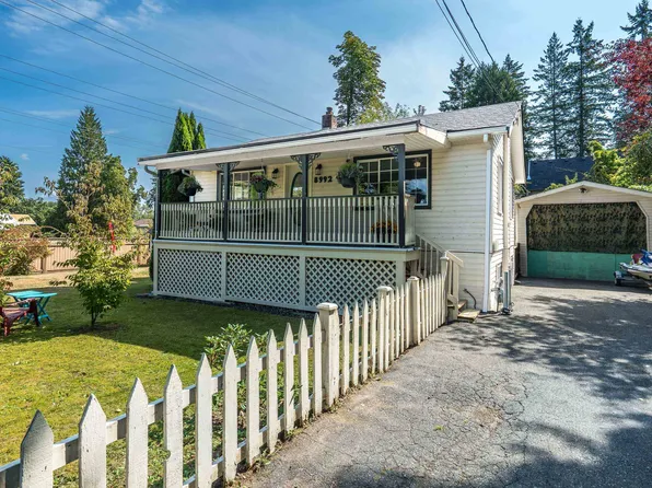 8992 Royal St, Langley, BC V1M 0C8
